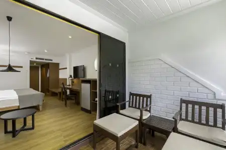 Sunprime Kamala Beach - 13