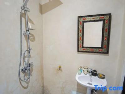Riad Tachchaqa - 53