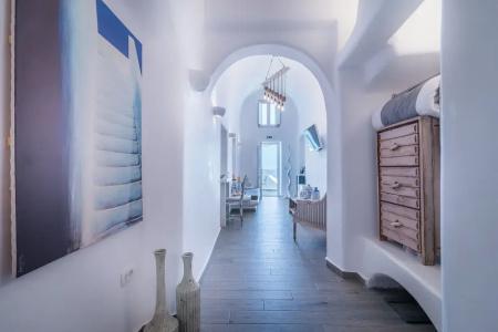 Angel Luxury Suites - 108