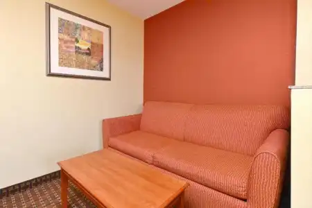 Econo Lodge Inn & Suites Little Rock SW - 36