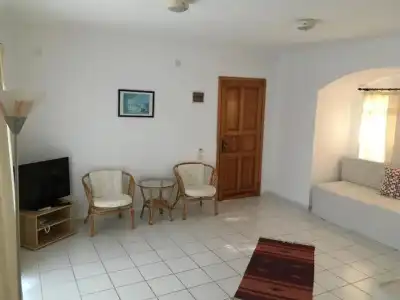 Omar & Suites - 17