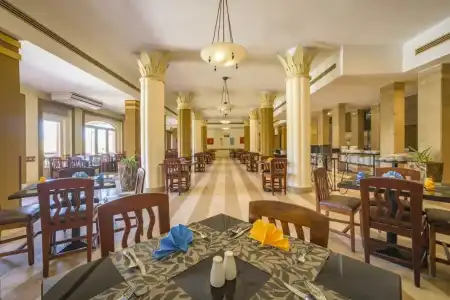 Marina Plaza, Tala Bay - 22