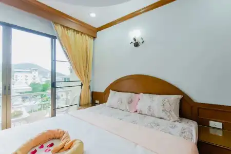 RK Guesthouse - 90