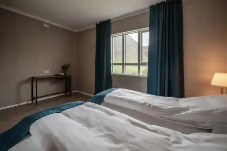 Holt Inn - 101