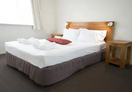 Beachside Holiday Apartments - 3
