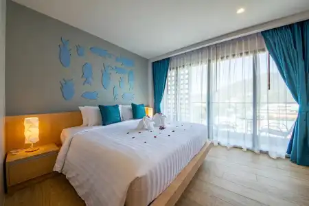 Golden Paradise - 4