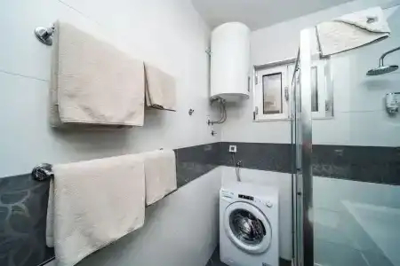 Apartment 3 Beaches With Free Parking - 145