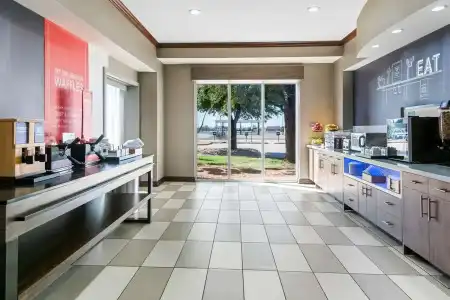 Hampton Inn & Suites Abilene I-20 - 36