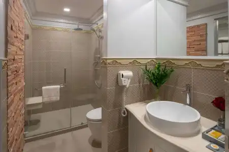 Kingston Suites - 14
