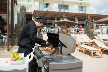 HD Beach Resort & SPA - 35