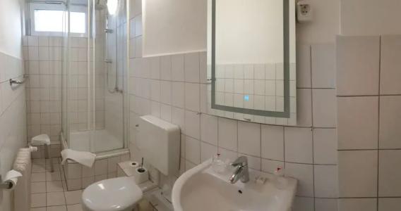 Schollers Restaurant & - 6