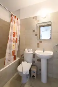Chloraka Terrace Apartments - 38