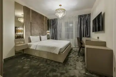 St Palace - 30