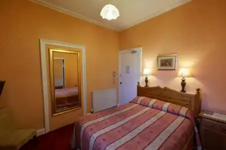 Averon Guest House - 5