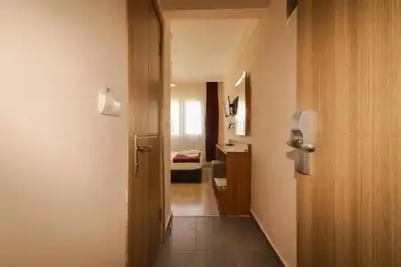 Throne Beach Resort & SPA - 3