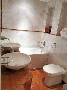 Twenty Nevern Square - 147