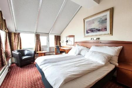 Chesterfield - 55