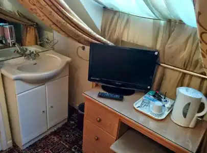 Acorn Guest House - 7