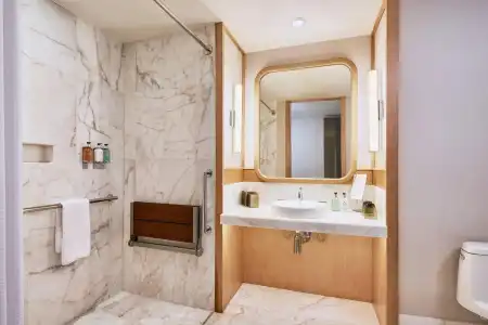 JW Marriott Parq - 9