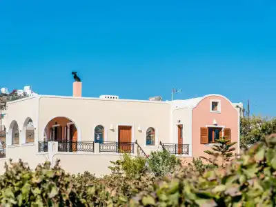 Vineyard Exclusive Suites - 0