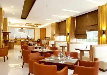 Cavinton Malioboro Yogyakarta by Tritama Hospitality - 35