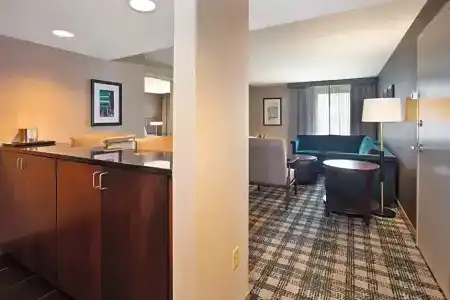 DoubleTree by Hilton - 88