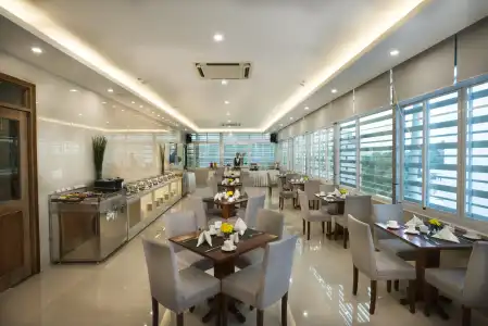 G8 Diamond Saigon - 15