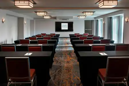 Four Points by Sheraton Philadelphia Northeast - 12