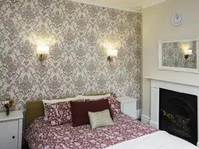 Primrose Guest House - 44