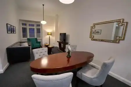 Adelaide Mansions Serviced Apartments - 22