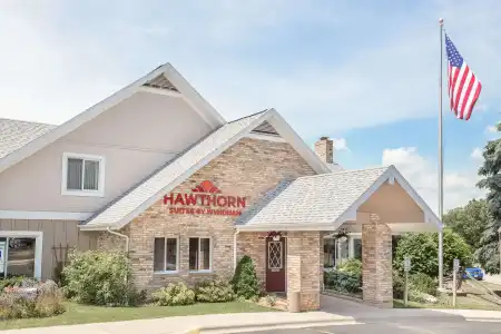 Hawthorn Extended Stay by Wyndham Green Bay - 11