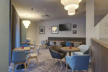 Hampton by Hilton Stuttgart City Centre - 12