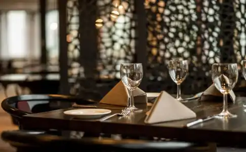 Radisson Blu, - 29