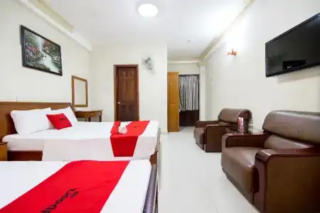 RedDoorz Plus @ Pham Ngu Lao 2 - 26
