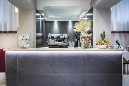 Ungherese Small Luxury - 19