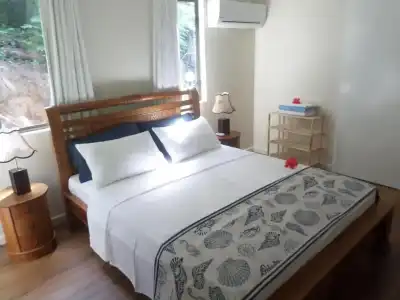 Hillside Retreat - 42