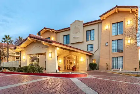 La Quinta Inn by Wyndham El Paso West - 0