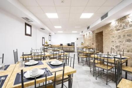 Dobo Azacanes Hostal - 44