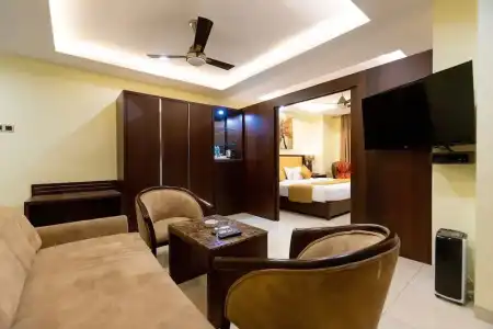 Godwin - 82