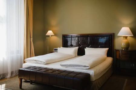 Louisa's Place - 143