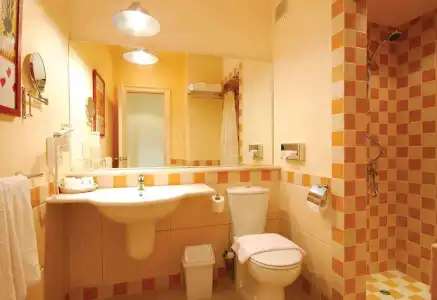 Marina Plaza, Tala Bay - 86