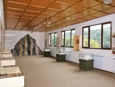 Tourist Center Momina Krepost - 4