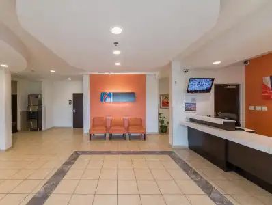 Motel 6 Laredo, TX - Airport - 10