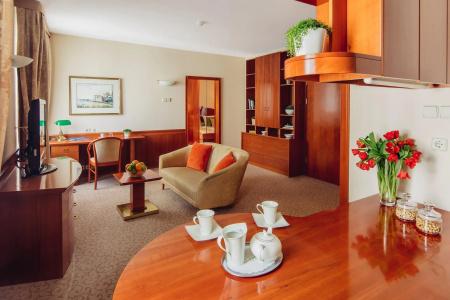 Grand Union Eurostars - 1