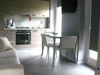 Red Wine Camere - 55