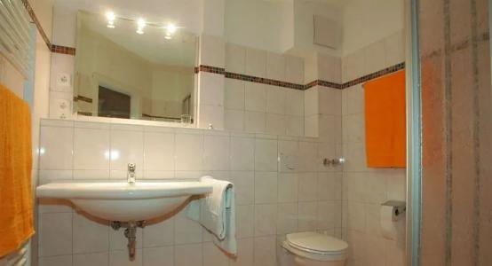 B&B Lübeck Berliner-Platz - 7