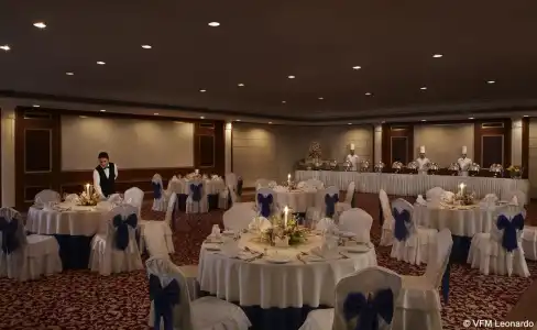 The Royal Plaza - 18