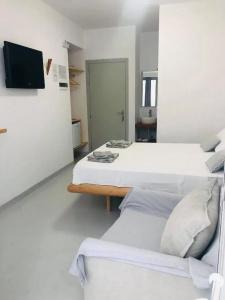 GEO & Art Boutique Himara - 40