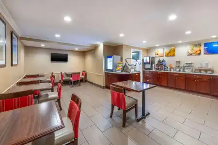 Comfort Inn Santa Monica - West Los Angeles - 17