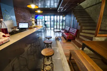 Siam Plug In Hostel - 17